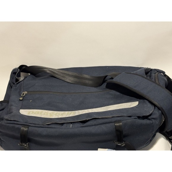 does osprey make a camera bag Cube - Medium b blade narow Available in two sizes NEW THE NORTH FACE Size:5